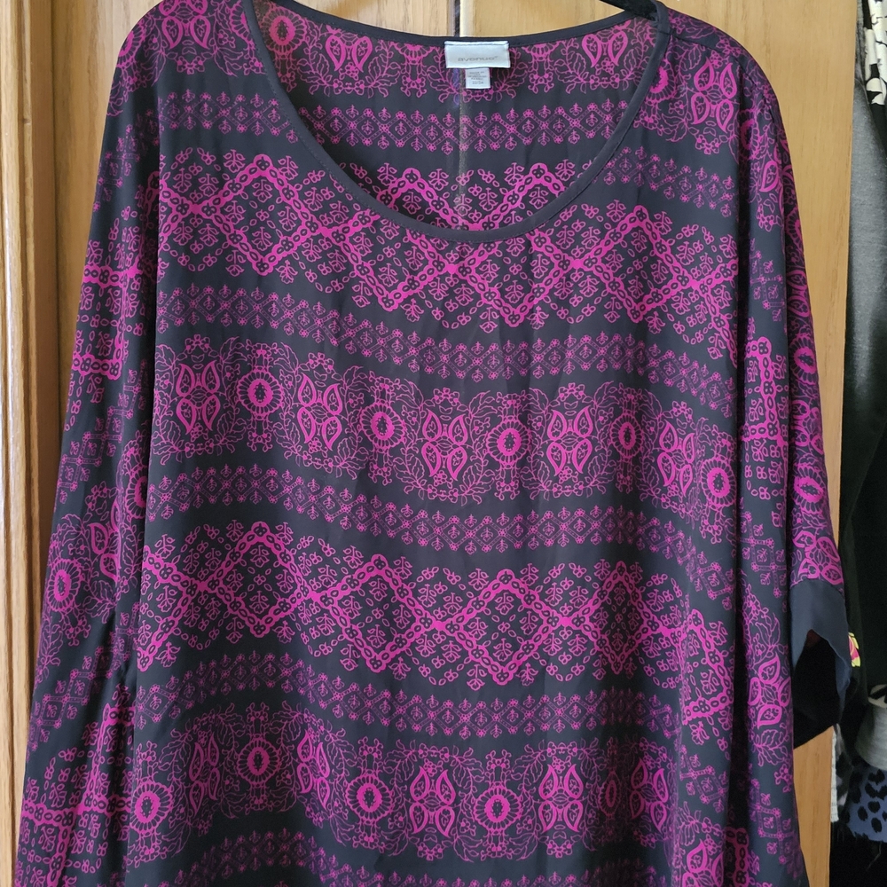 Avenue Pink and Black Relaxed Blouse 3/4 Sleeve